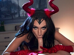 Grosser schwanz, Grosse titten, Hochschule, Studentenwohnheim, Gruppe, Handjob, Latina, Hintern versohlen