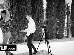 Femme couguar, Éjaculer dans la bouche, En levrette, Hd, De plein air, Chevaucher, Tatouage, Nénés