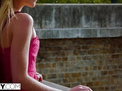 Из жопы в рот, Блондинки, Пальцем, Лизание, Крошечные, Киски, Наездница, Студентка