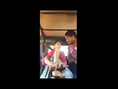 Enthousiasteling, Grote lul, Grote mammen, Pijpbeurt, Handbeurt, Indisch, Openbaar, Tiener