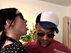 Aiden Ashley fingerfuck Keisha Grey's pussy