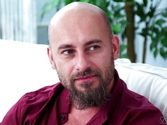 hot MILF Valentina Sierra Analized