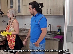 Culo grande, Tetas grandes, Mamada, Morena, Engañando, Casero, Coleta, Estrella porno