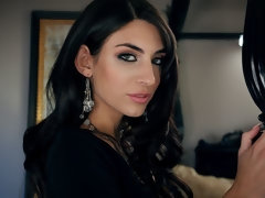 Cul, Sucer une bite, Brunette brune, En levrette, Branlette thaïlandaise, Embrassement, Adolescente, Nénés