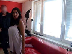 Beauté, Brunette brune, Fétiche, Mère que j'aimerais baiser, Maman, Belle mère, Tatouage, Branlette espagnole