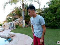 Arsch, Grosse titten, Blondine, Betrug, Schwanz, Küche, Latina, Kurzes haar