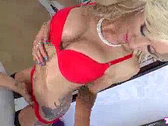 Amateur, Tir de sperme, Jeunes transsexuelles thaïlandaises, Lingerie, Transsexuelle, Jarretelles