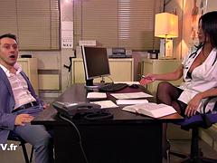 Anaal, Grote mammen, Pijpbeurt, Bruinharig, Arts, Handbeurt, Moeder die ik wil neuken, Tieten likken