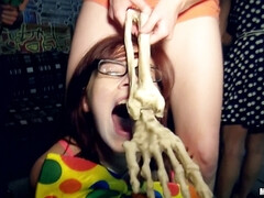 Enthousiasteling, Kont, Grote lul, Grote mammen, Bruinharig, Groep, Hardcore, Feest