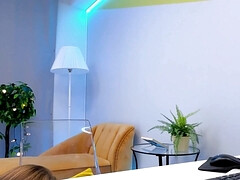 Leie, Braunhaarige, Vollbusig, Masturbation, Geschwollene nippel, Rasiert, Jungendliche (18+), Netzkamera