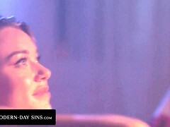 Arsch, Grosser arsch, Blondine, Vollbusig, Natürlichen titten, Pornostars, Realität, Jungendliche (18+)