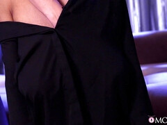 黒人, ブロンド, チェコ, 顔面騎乗, 異人種間, キス, レズビアン, 自然山雀