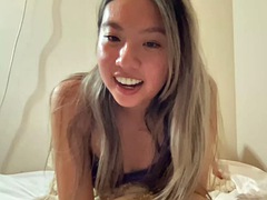 Amateur, Asiatique, Blonde, Coréenne, Softcore, Solo, Webcam