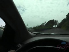 Amateur, Brunette brune, Masturbation, Orgasme, De plein air, Public, Rasée, Nénés