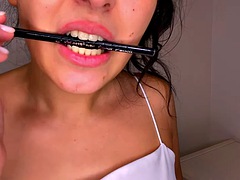 Hot mouth, teeth, pencil, ASMR, tingling tongue